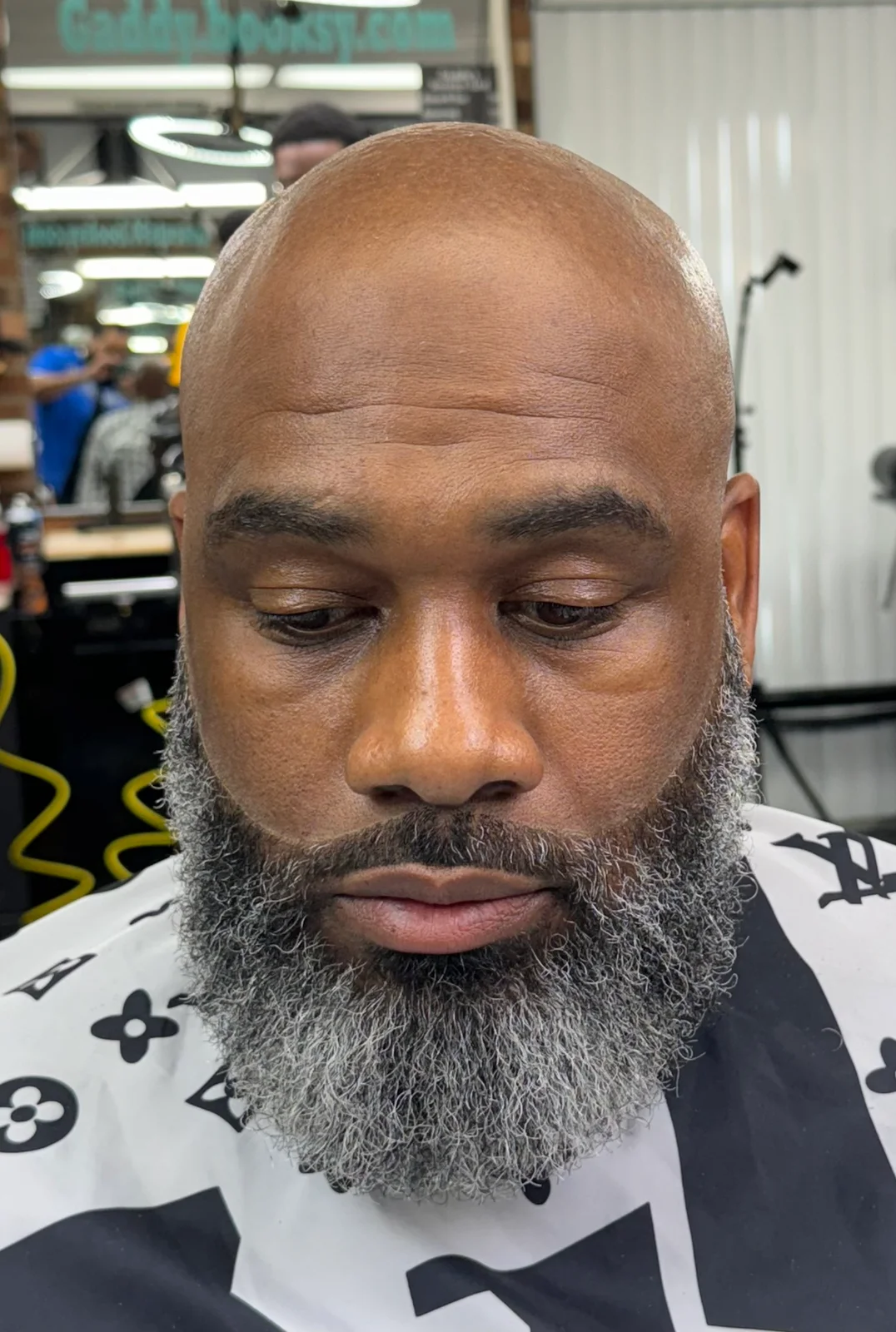 Full beard shaping