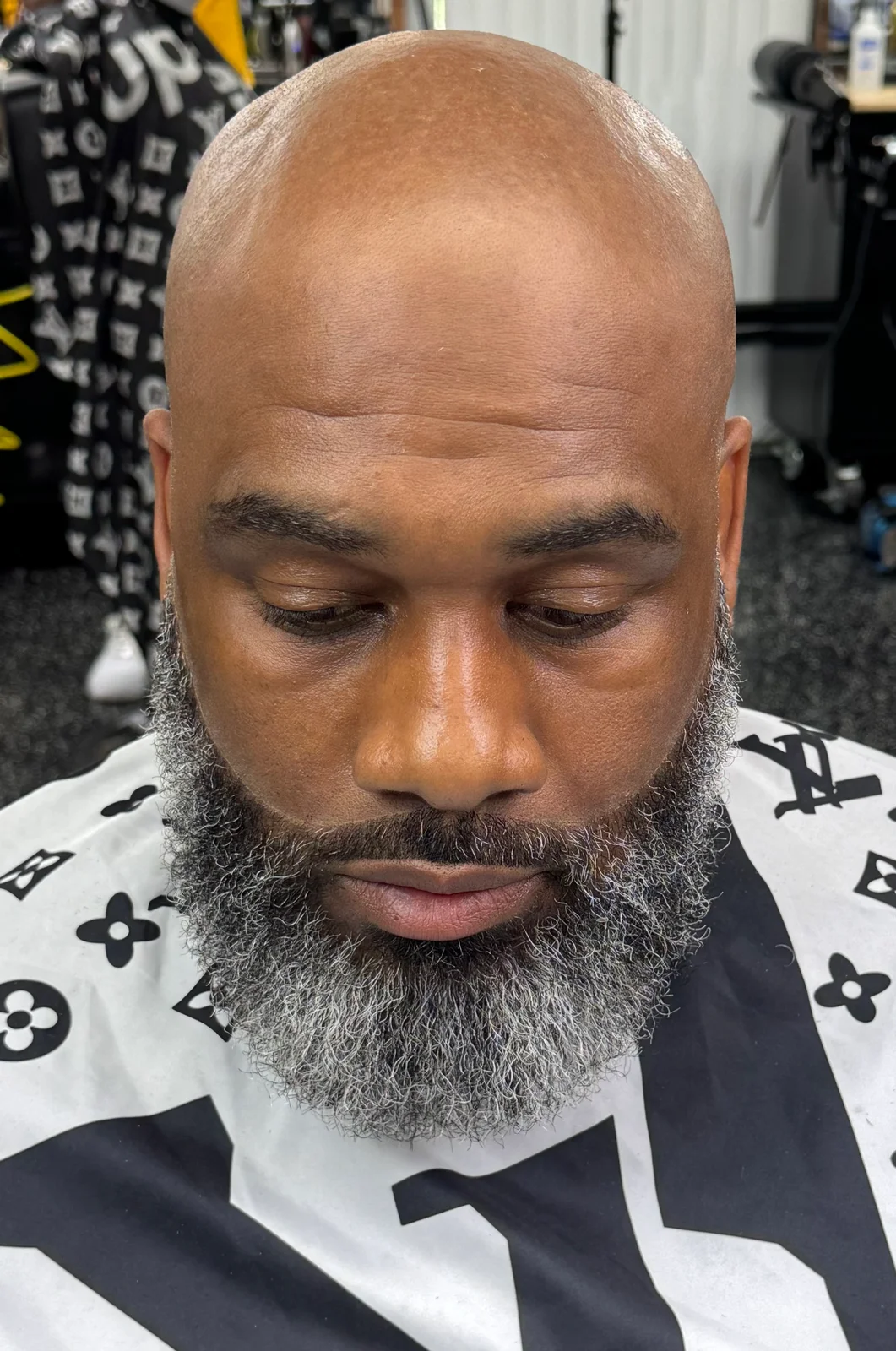 Beard finish from the front