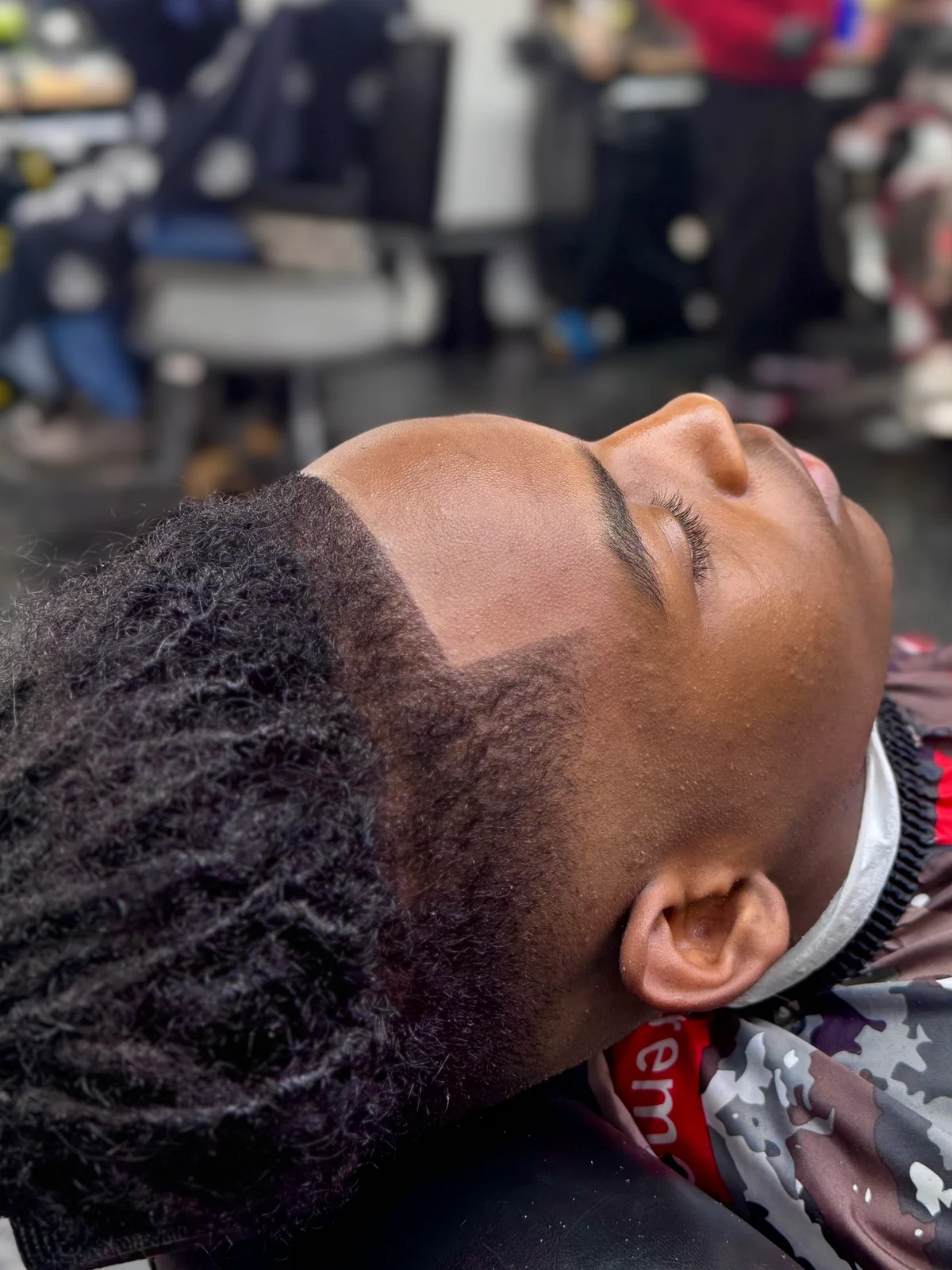Taper & hairline finish